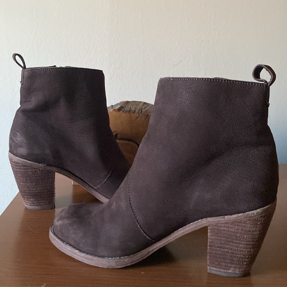 Dolce Vita Nubuck Suede Booties - Picture 2 of 7
